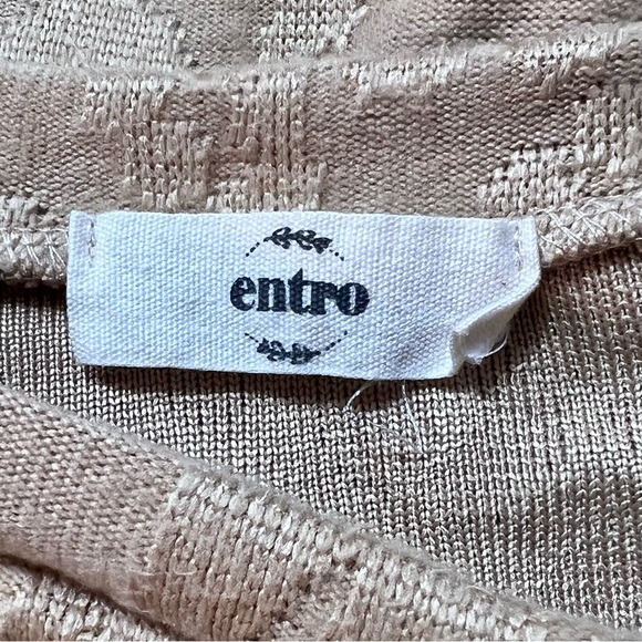 Entro Animal Print Top - Picture 7 of 7